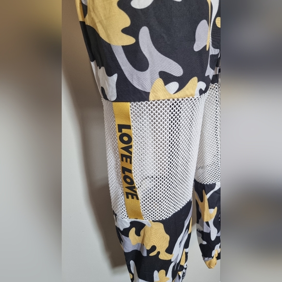 Amazing Batman camo pants and sweatshirt set - Picture 6 of 8